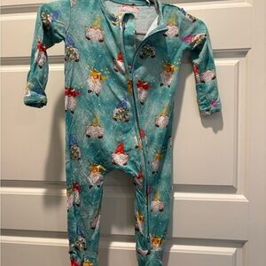 Posh Peanut Teal Gnome Print Footie